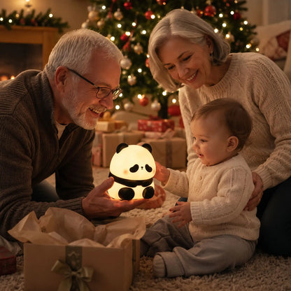Veilleuse bébé panda offerte a Noël par les grands parents